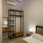 Crown Sarandë