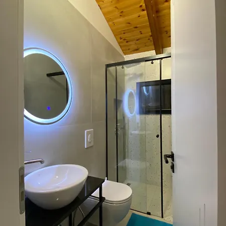 Crown Deluxe Villa *